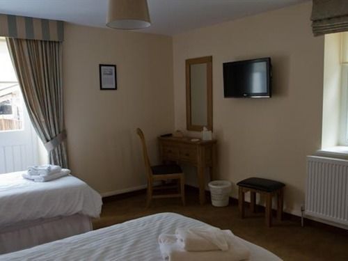 Cambrian Inn Tredegar Bagian luar foto