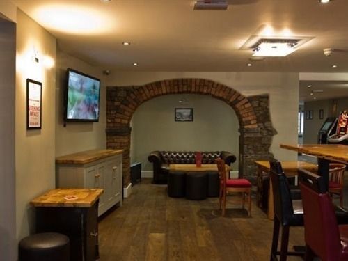 Cambrian Inn Tredegar Bagian luar foto