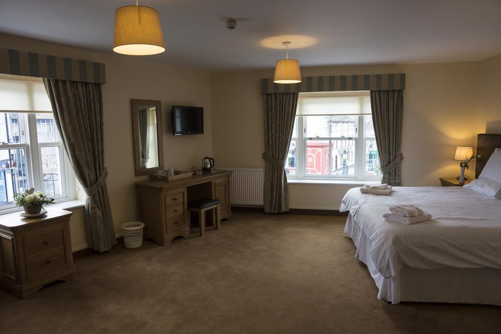 Cambrian Inn Tredegar Ruang foto